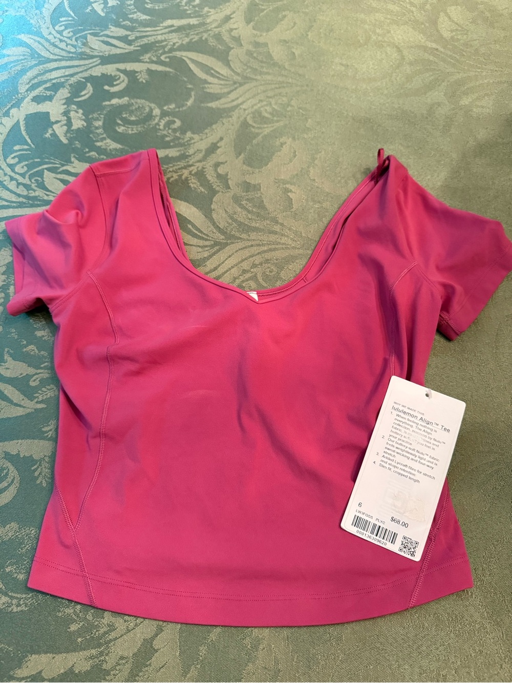 Lululemon Womens Scoop Neck Short Sleeve Top - Hot Pink size 6 NWT